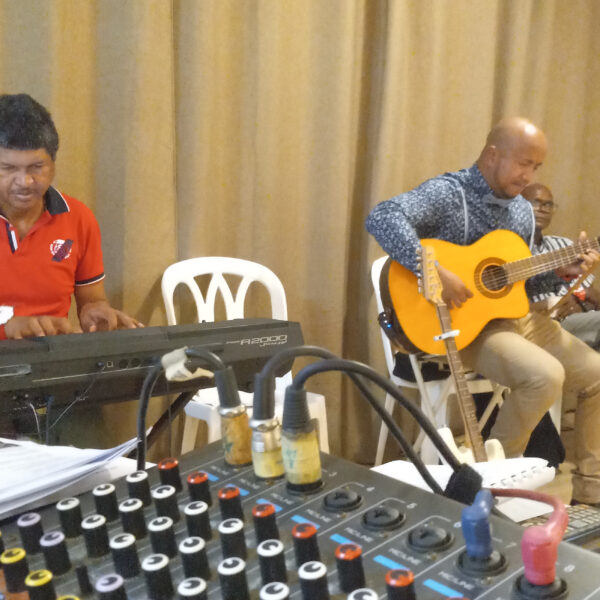 Soirée bûche « Kaloiko ho anao » 24 Desambra 2023*